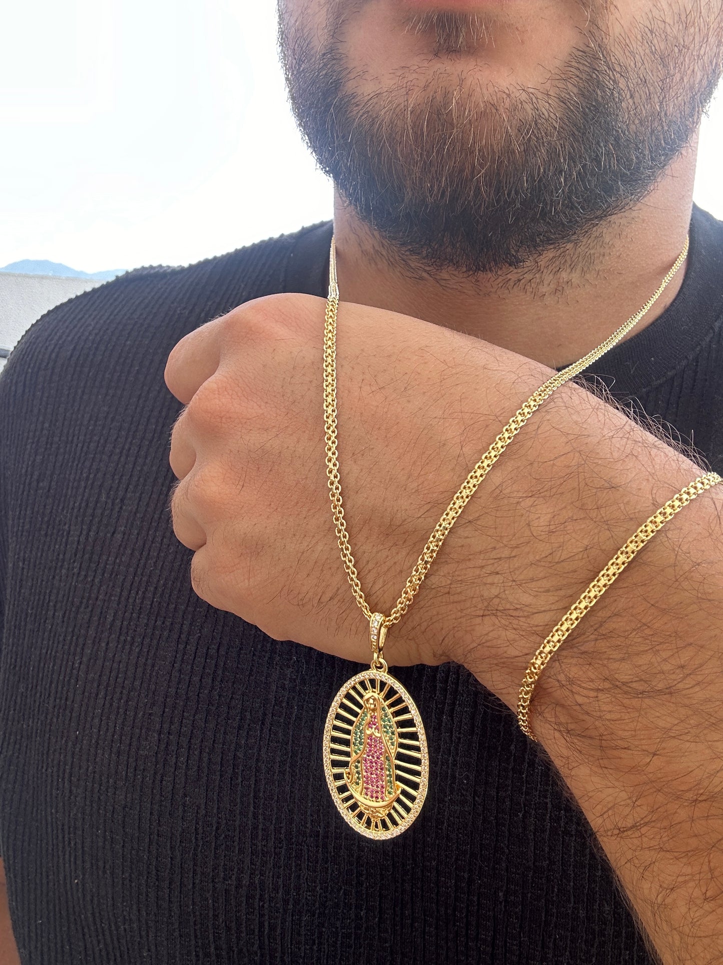 Cadena Chinesca 65cms + Dije Virgen Piedras + Pulsera Gratis