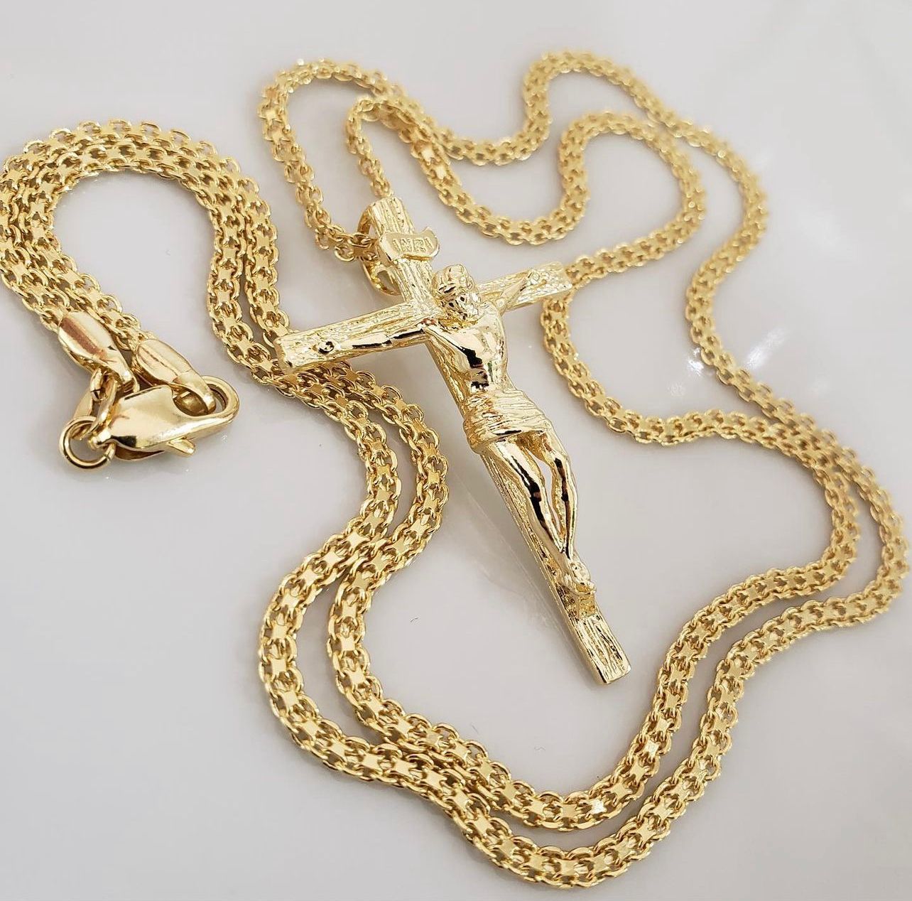 Cadena Chinesca 65cms + Colgante Cristo Madero